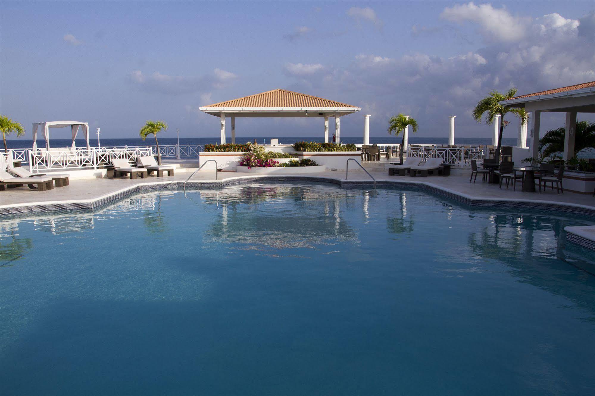 Starfish Grenada Hotel St. George's Exterior photo